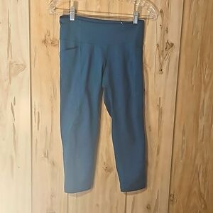 Turquoise Capri leggings